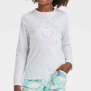 Stay Cozy and Cute with Girls' Cat & Jack Snow Day Graphic T-Shirt